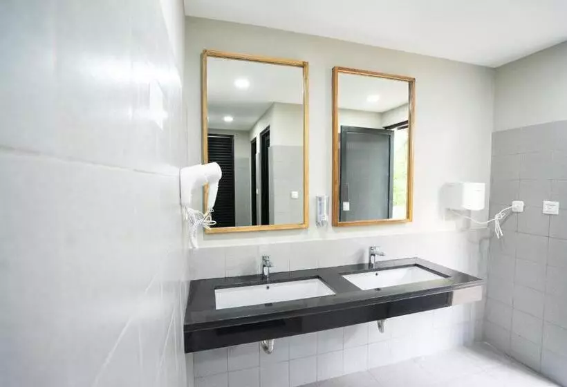 Lomakeskus Bobocabin Cikole, Bandung