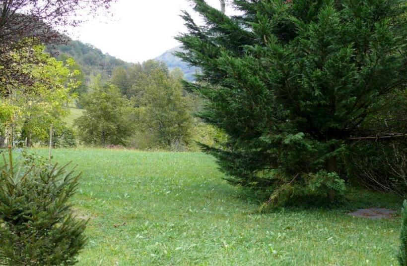 ベッドアンドブレックファースト Chambre Chez Sylvie