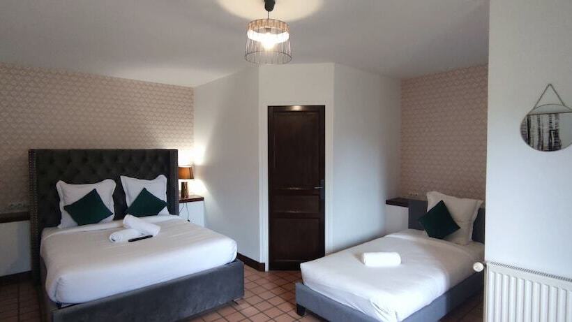 בית מלון כפרי Authentic By Balladins Domaine Malar