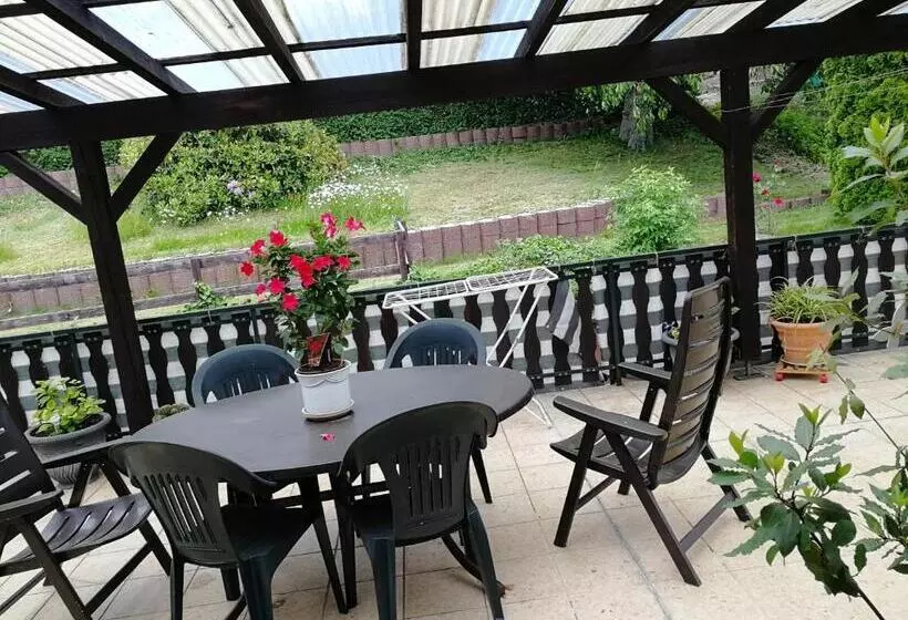 Hotelli Gasthaus Hochwald