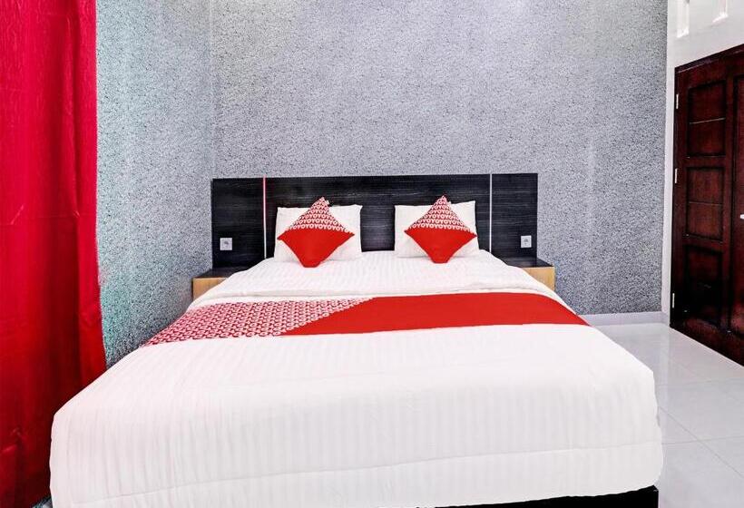 酒店 Oyo 91203 Naufal Residence Syariah