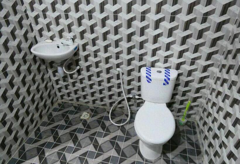 בית מלון כפרי Santi Garden Bungalows