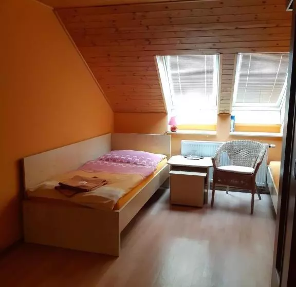 Majatalo Penzion Loučka