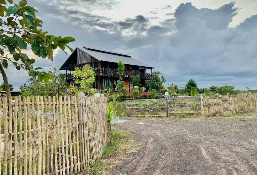 Majatalo Rang Robin Farmstay With Swimming Pool