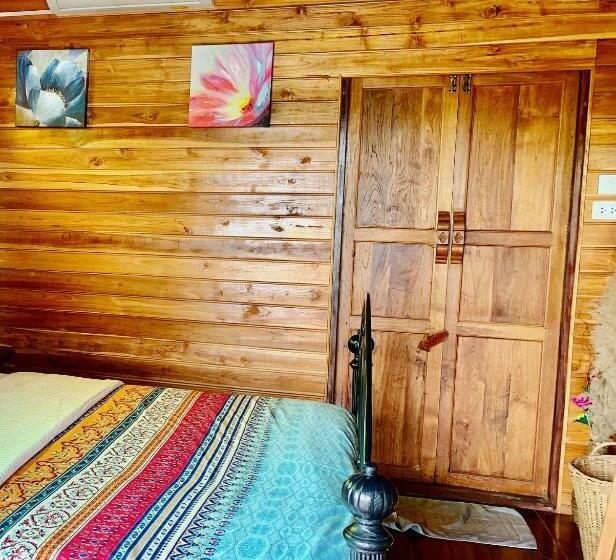 Majatalo Rang Robin Farmstay With Swimming Pool