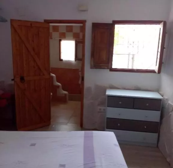 ベッドアンドブレックファースト Almond Reef Casa Rural