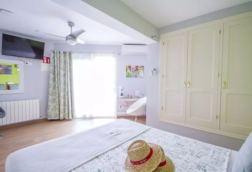 Aamiaismajoitus (B&B) Casa Lennisa