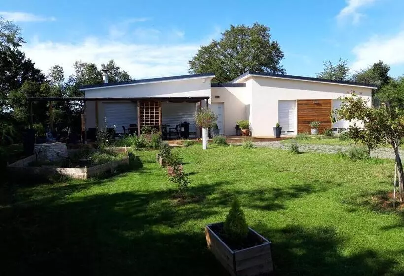 ベッドアンドブレックファースト Chambres D Hôtes à Raveau