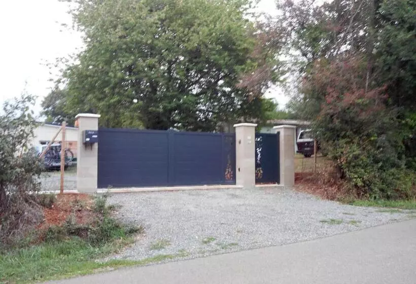 ベッドアンドブレックファースト Chambres D Hôtes à Raveau