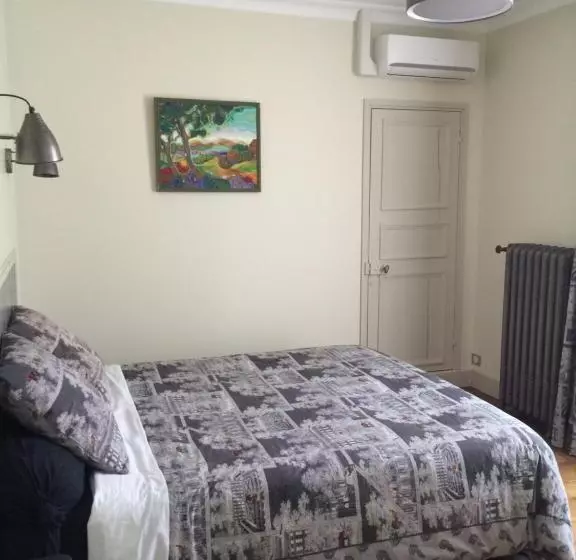 ベッドアンドブレックファースト Demeure Des Pothières