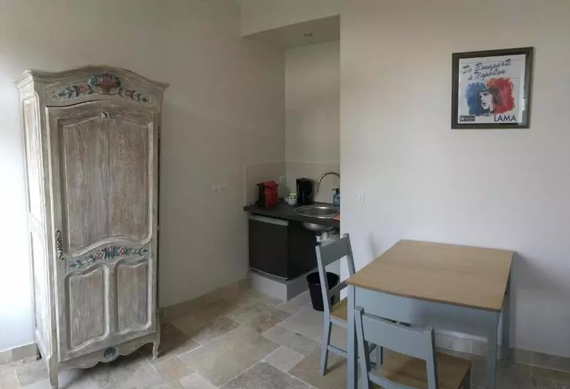 ベッドアンドブレックファースト Demeure Des Pothières