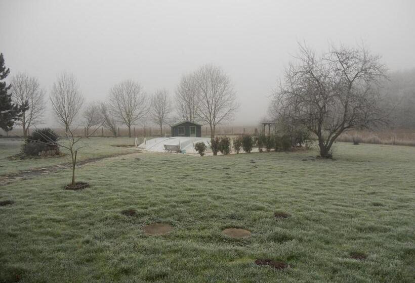 민박 Ferme Les Rousseaux