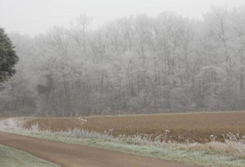 민박 Ferme Les Rousseaux