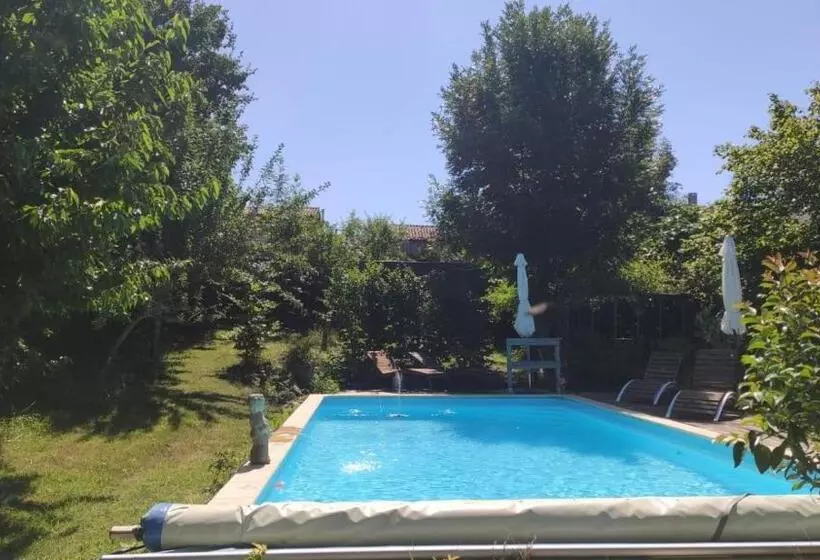 Aamiaismajoitus (B&B) Infocus Du Sud