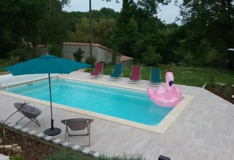 ベッドアンドブレックファースト La Salamandre