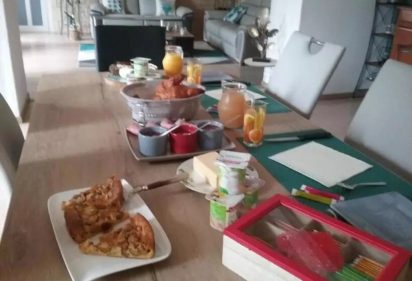 ベッドアンドブレックファースト La Salamandre