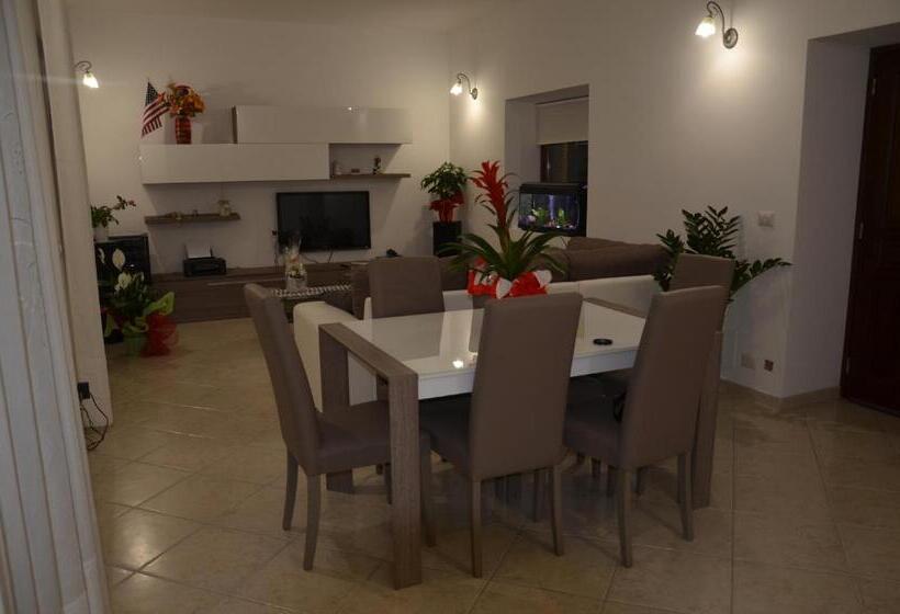 צימר La Tana Delle Lepri