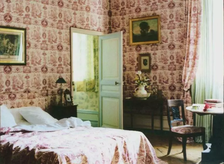 Aamiaismajoitus (B&B) Le Château De Bressey & Son Orangerie