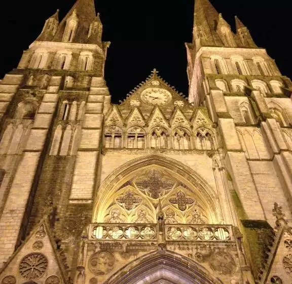 ベッドアンドブレックファースト Le Manoir Du Pont Senot