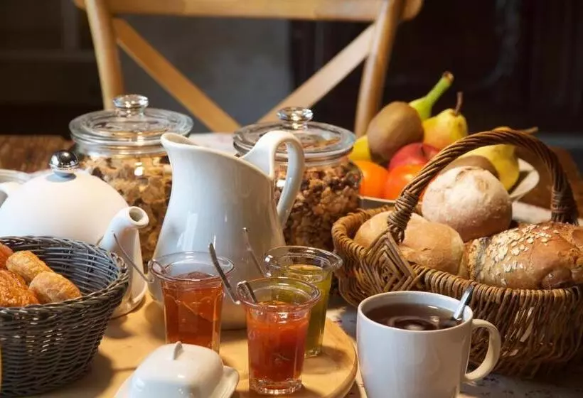 ベッドアンドブレックファースト Le Manoir Du Pont Senot