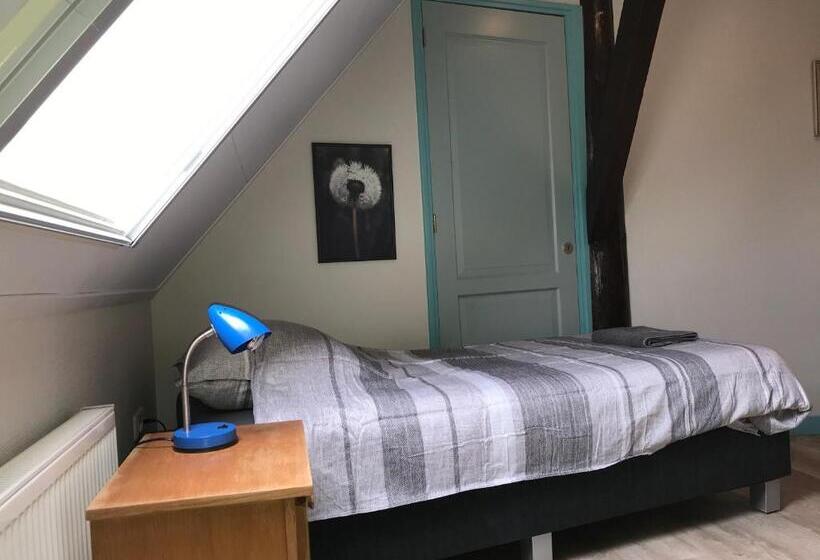 Bed and Breakfast Logeren Bij De Ruimte