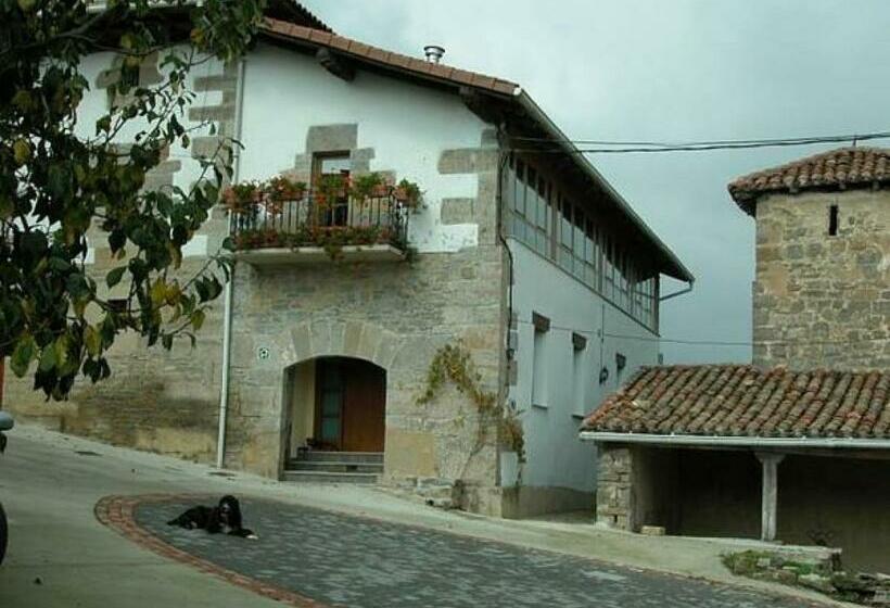 فندق Balkonpe Landa Etxea