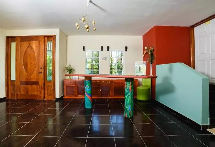 Hotelli Mirador Del Castillo