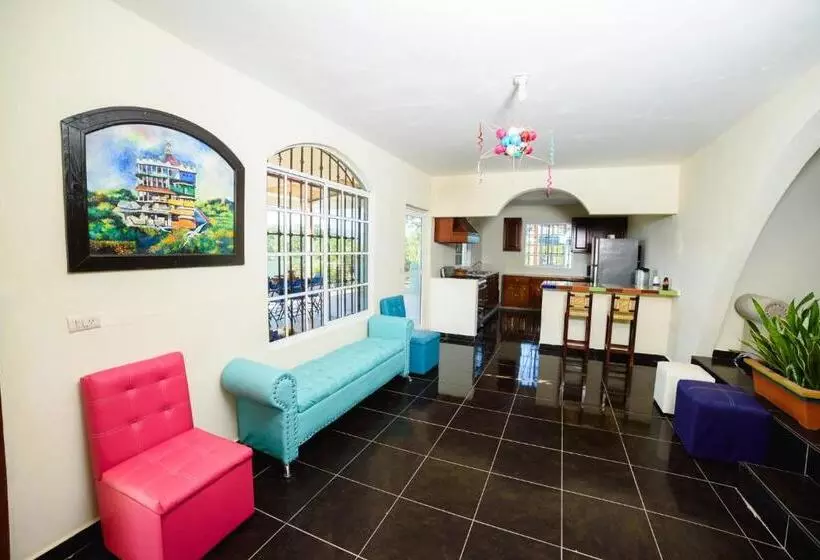 Hotelli Mirador Del Castillo