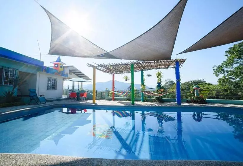 Hotelli Mirador Del Castillo