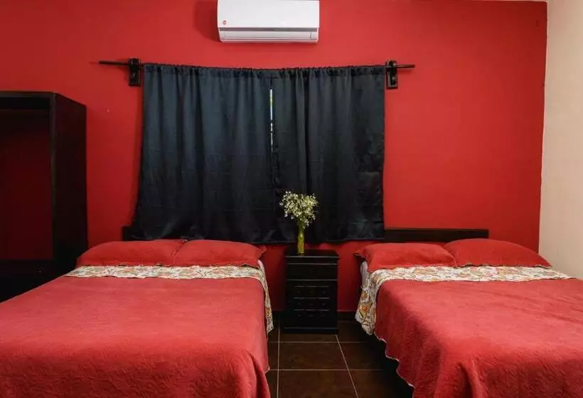 Hotelli Mirador Del Castillo