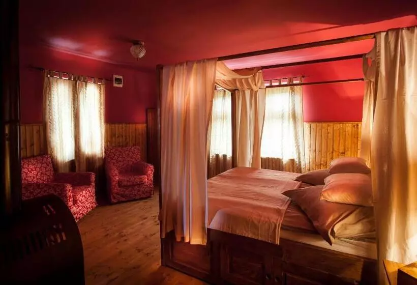 Hotelli Valea Verde Retreat Transilvania