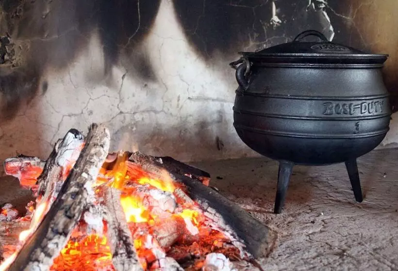 Majatalo Gannabos Guest House