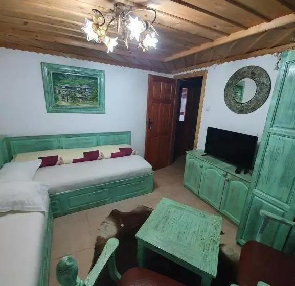 Majatalo Kashtata S Paraklisa