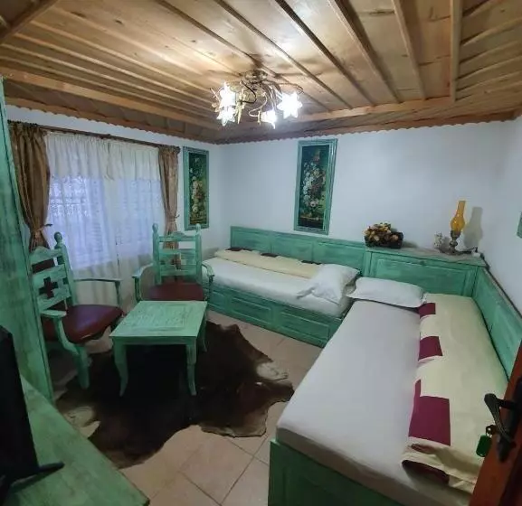 Majatalo Kashtata S Paraklisa