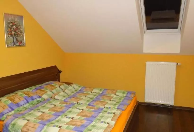 ペンション Penzión Melódia