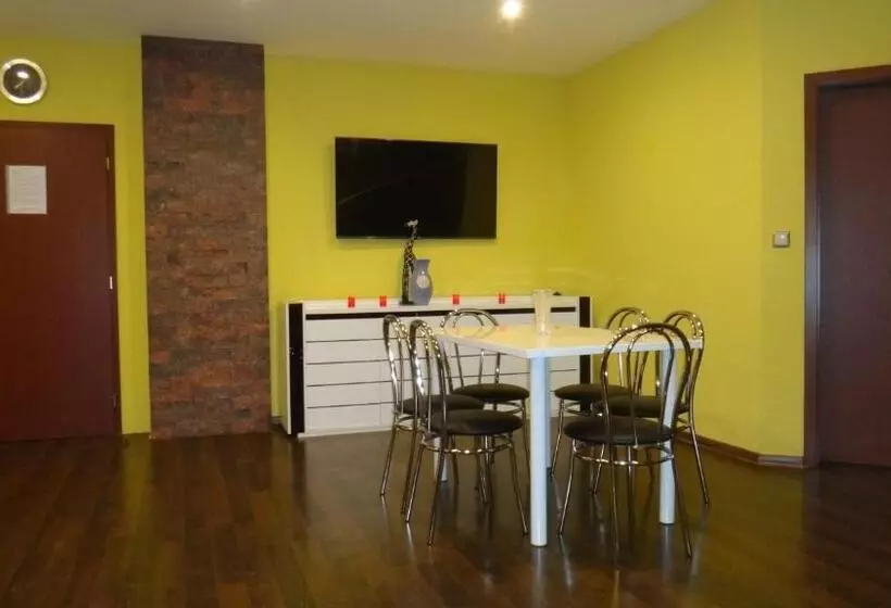 ペンション Penzión Melódia