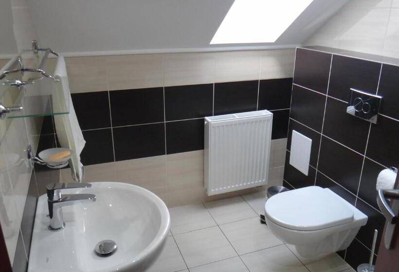 ペンション Penzión Melódia