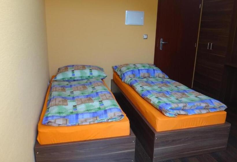 ペンション Penzión Melódia