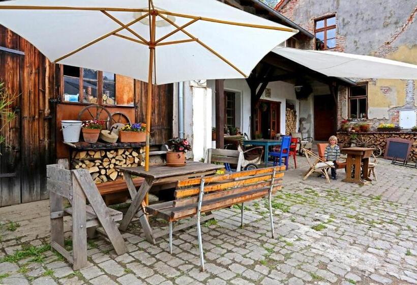 Pensió Penzion U Lasíků