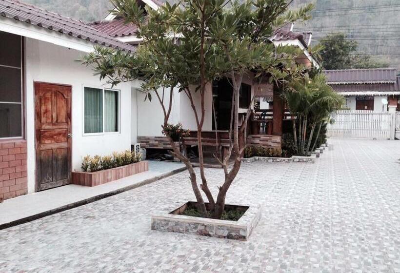 Pensiune Pimpa House พิมพาเฮาส์