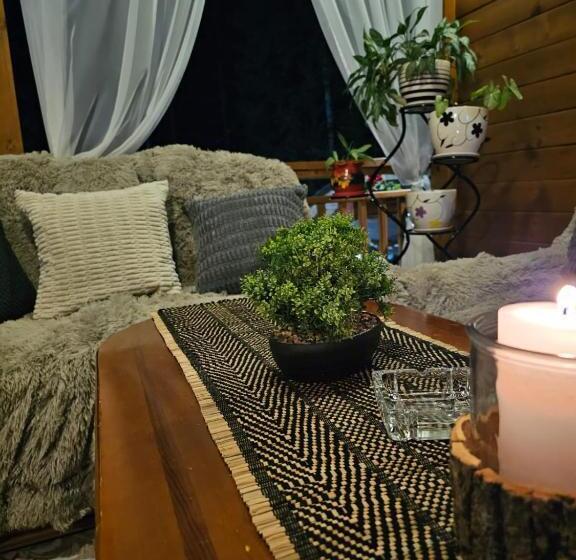 Pensió Villa Hills сърница