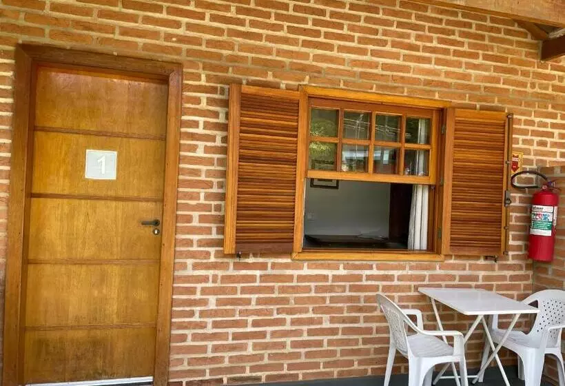 Retkeilymaja Chales Sao Felix