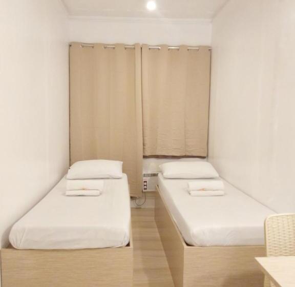 Vandrarhem Vg Pension And Residences