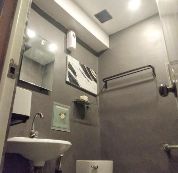 Vandrarhem Vg Pension And Residences