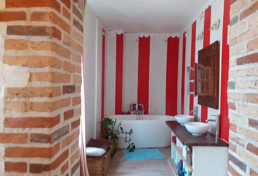 مبيت وإفطار Ancien Presbytère