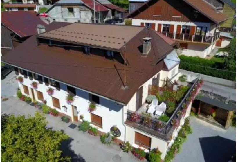 Aamiaismajoitus (B&B) Au Refuge De Blanche