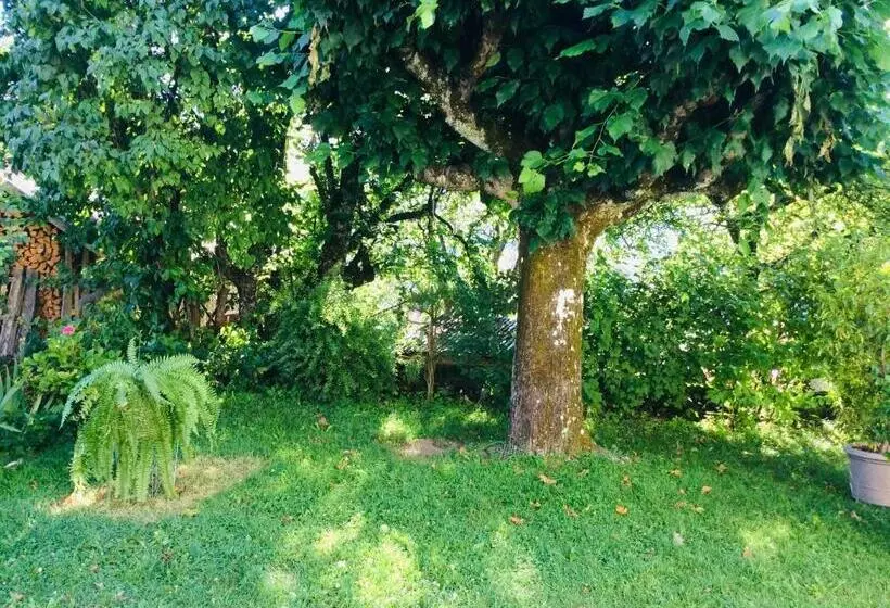 Aamiaismajoitus (B&B) Au Refuge De Blanche