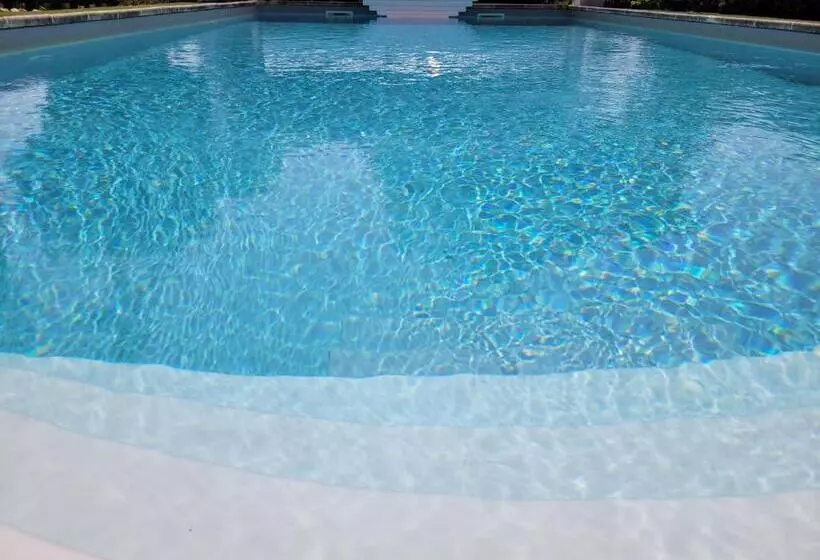 Aamiaismajoitus (B&B) Chambre Vigne Avec Salle De Bain Privée