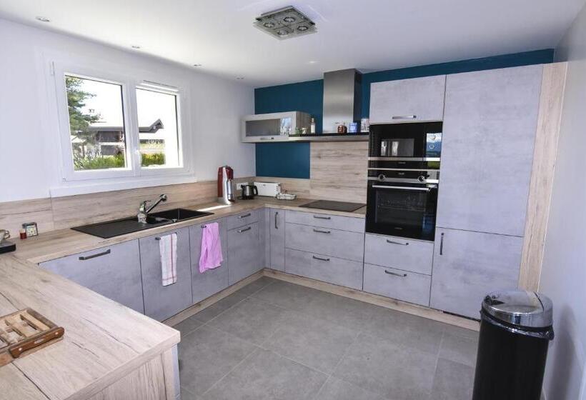 ベッドアンドブレックファースト Chez Michelle Et Dany Chambres D Hôtes Proche D Annecy