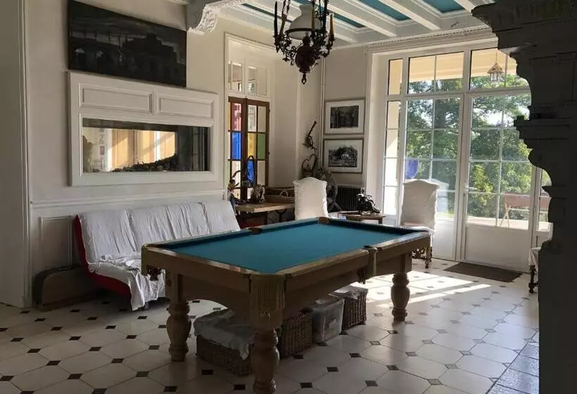 Aamiaismajoitus (B&B) Grand Varennes